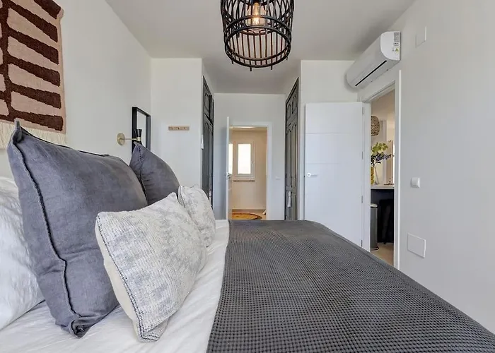 Renovated Douro - Balcony Right At The Sea *