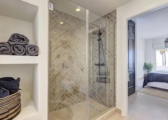 Renovated Douro - Balcony Right At The Sea Estepona