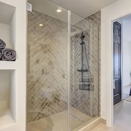 Renovated Douro - Balcony Right At The Sea Estepona